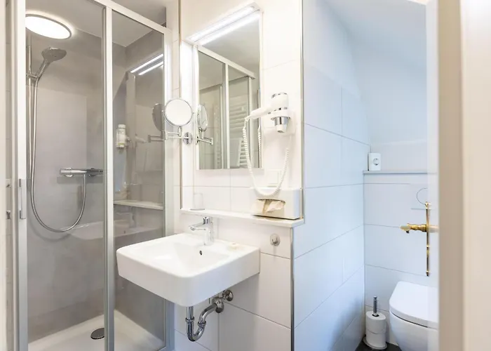 מלון Hotel-garni Haus Johanna *